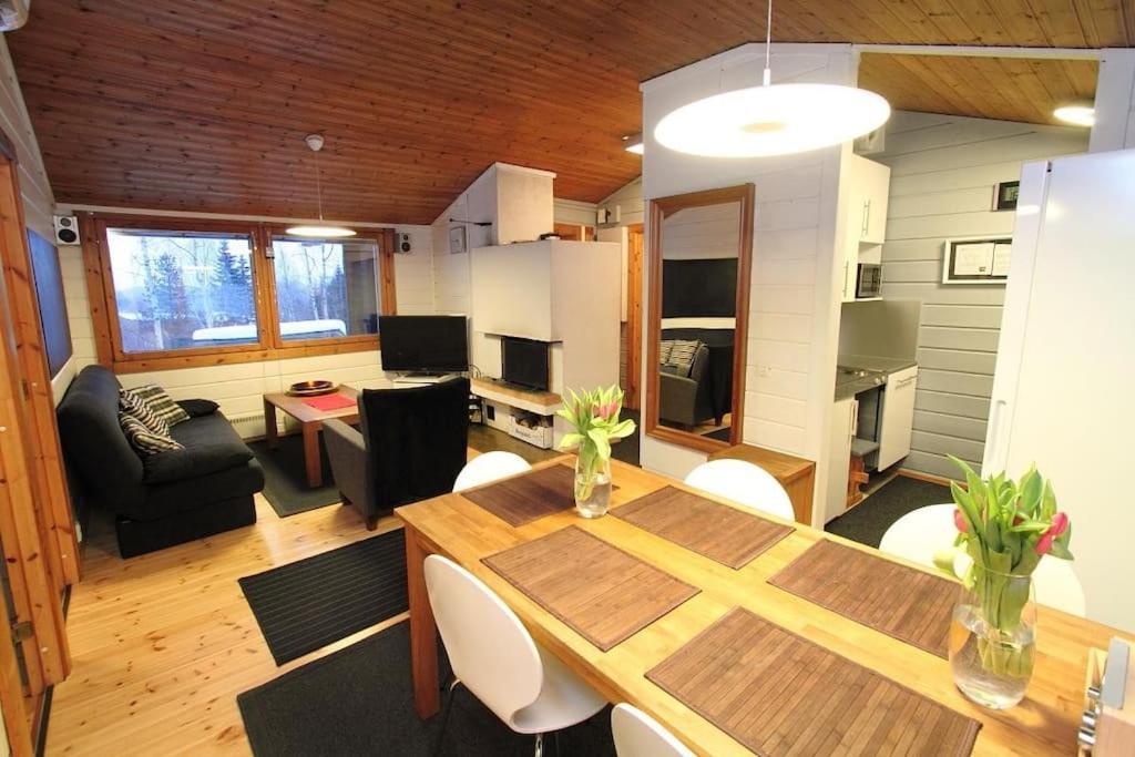 Lomariihi 1 Villa Muurame Exteriör bild